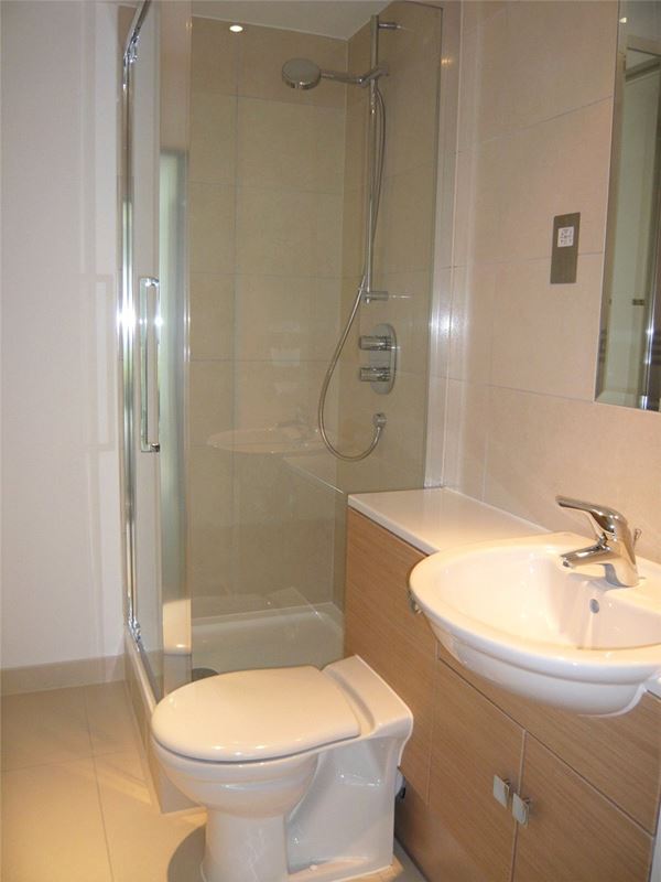 2 bedroom flat, Park Way, Newbury RG14 - Available