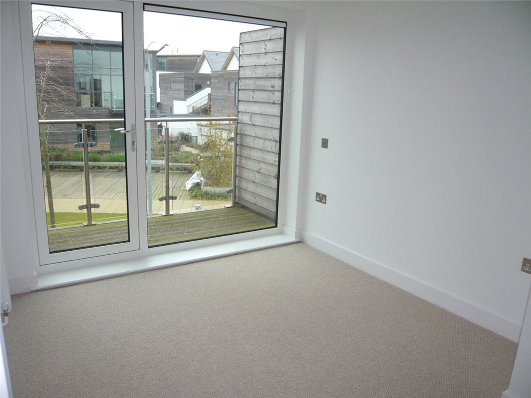2 bedroom flat, Park Way, Newbury RG14 - Let Agreed