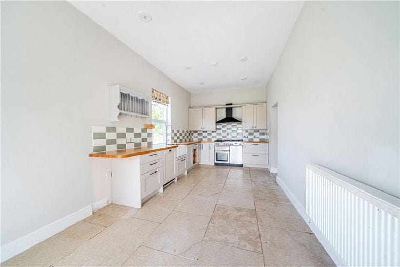 5 bedroom house, Inholmes Common, Woodlands St. Mary RG17 - Available