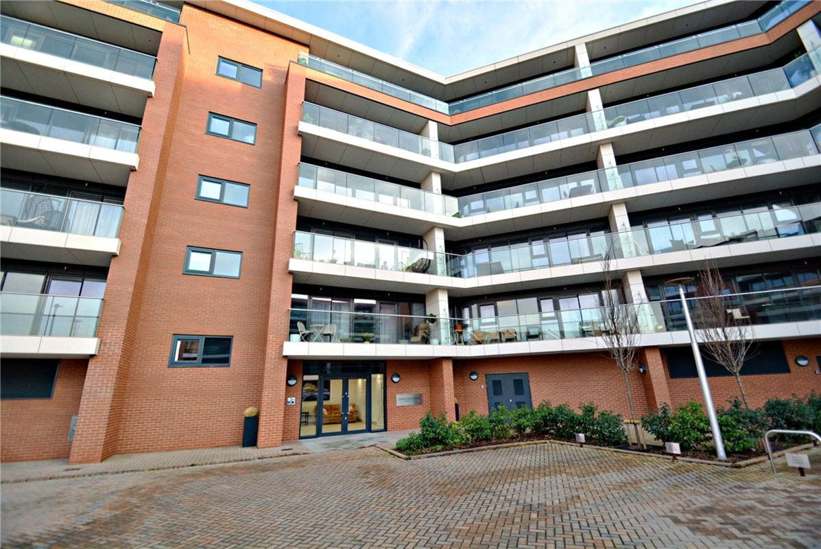 1 bedroom flat, Racecourse Road, Newbury RG14