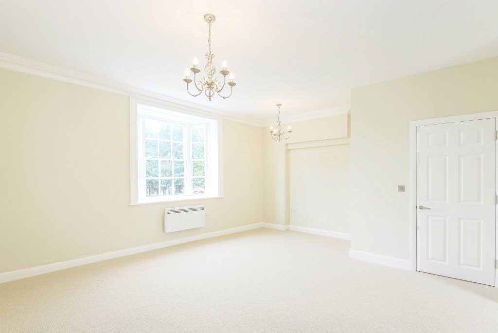 2 bedroom flat, Newbury, Berkshire RG14 - Available