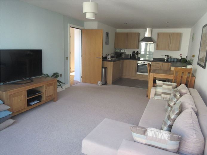 2 bedroom flat, Park Way, Newbury RG14 - Let Agreed