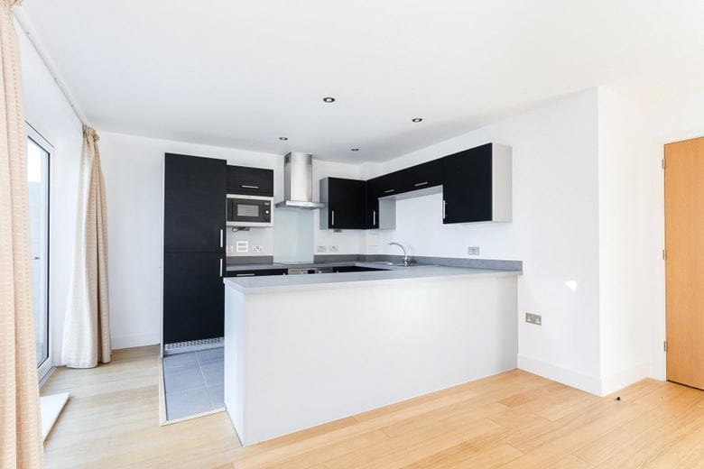 1 bedroom flat, Park Way, Newbury RG14 - Let Agreed