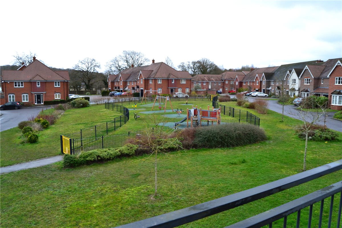 2 bedroom flat, Hermitage, Thatcham RG18 - Let Agreed