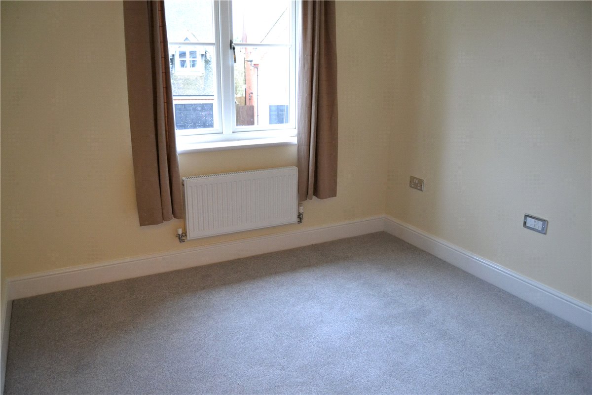 2 bedroom flat, Hermitage, Thatcham RG18 - Let Agreed