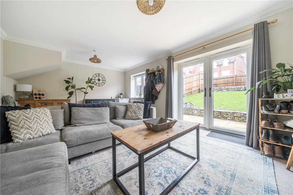 3 bedroom house, Woolhampton, Reading RG7 - Let Agreed