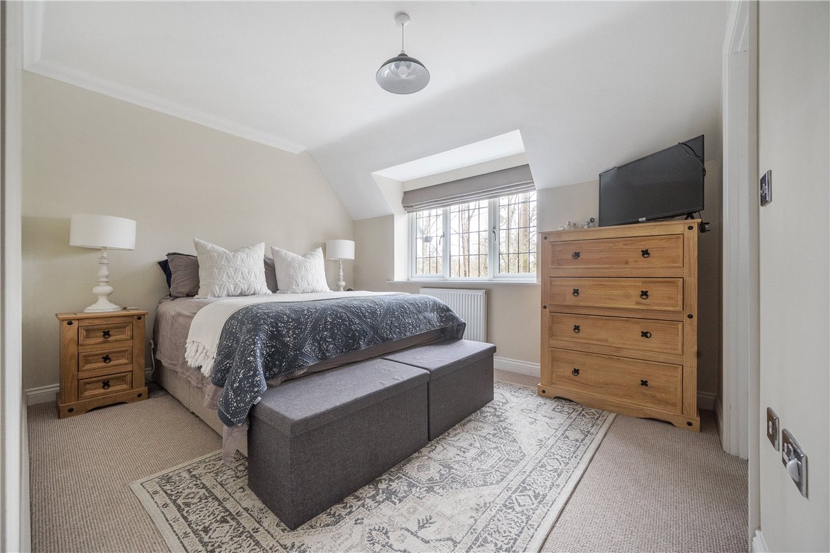 3 bedroom house, Woolhampton, Reading RG7 - Let Agreed