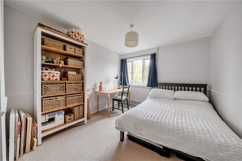 3 bedroom bungalow, Combe, Hungerford RG17 - Let Agreed