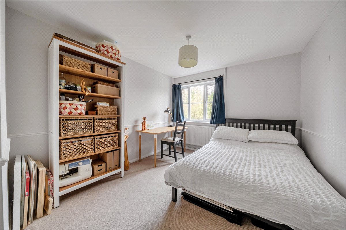 3 bedroom bungalow, Combe, Hungerford RG17 - Let Agreed