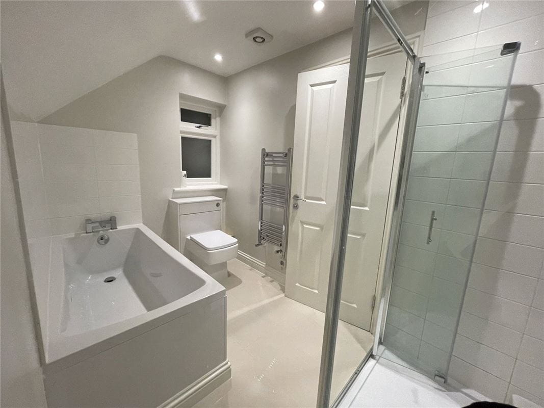 2 bedroom flat, Hungerford, Berkshire RG17 - Let Agreed