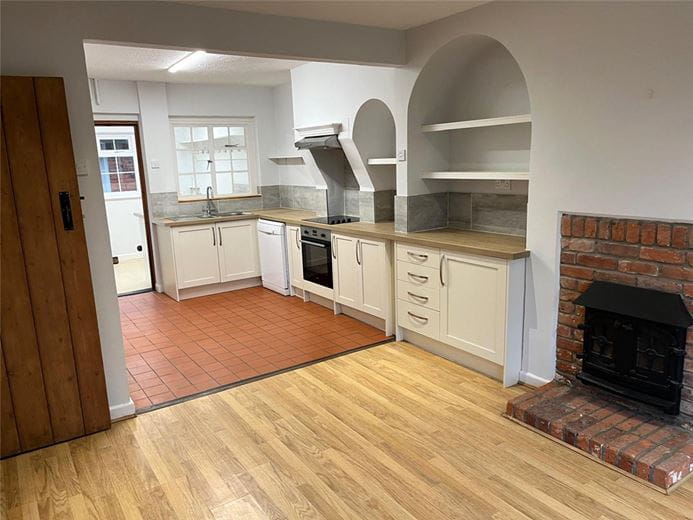 4 bedroom house, Sydmonton, Burghclere RG20 - Available