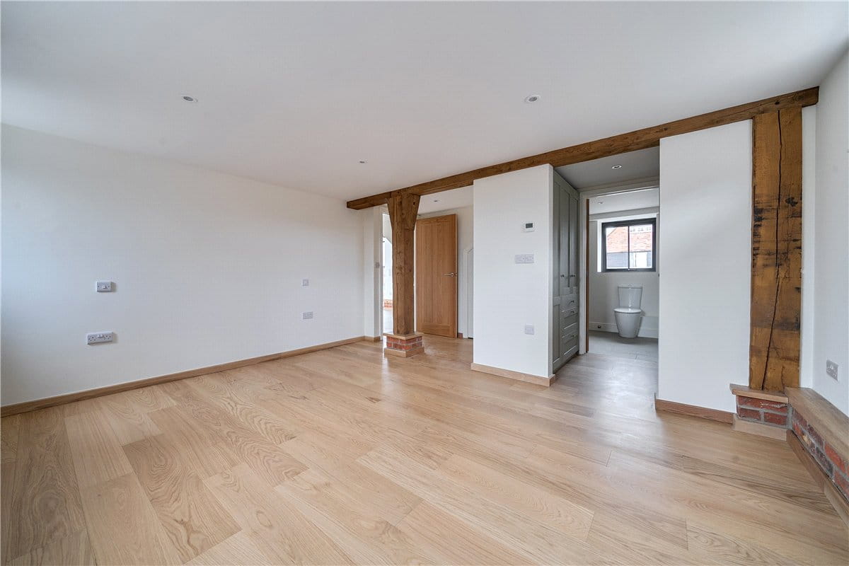 3 bedroom house, Enborne Street, Enborne RG20 - Available