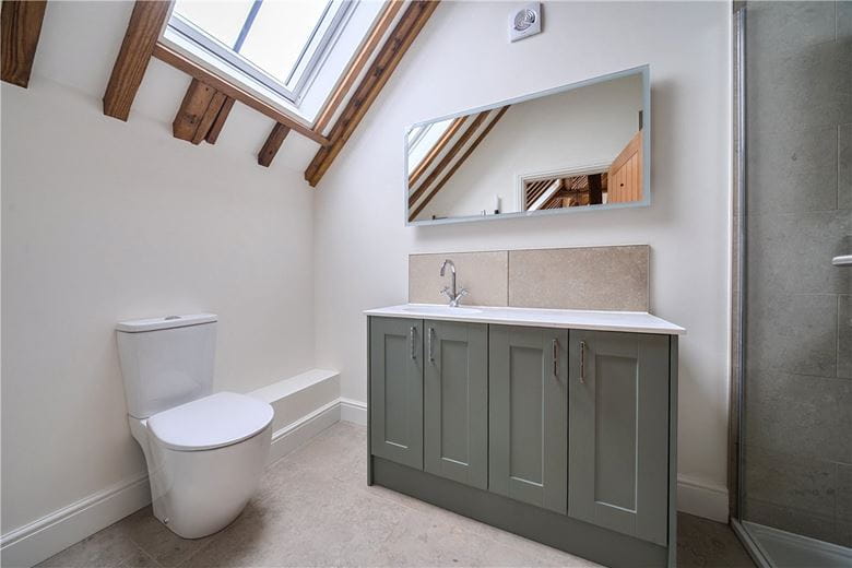 3 bedroom house, Enborne Street, Enborne RG20 - Available