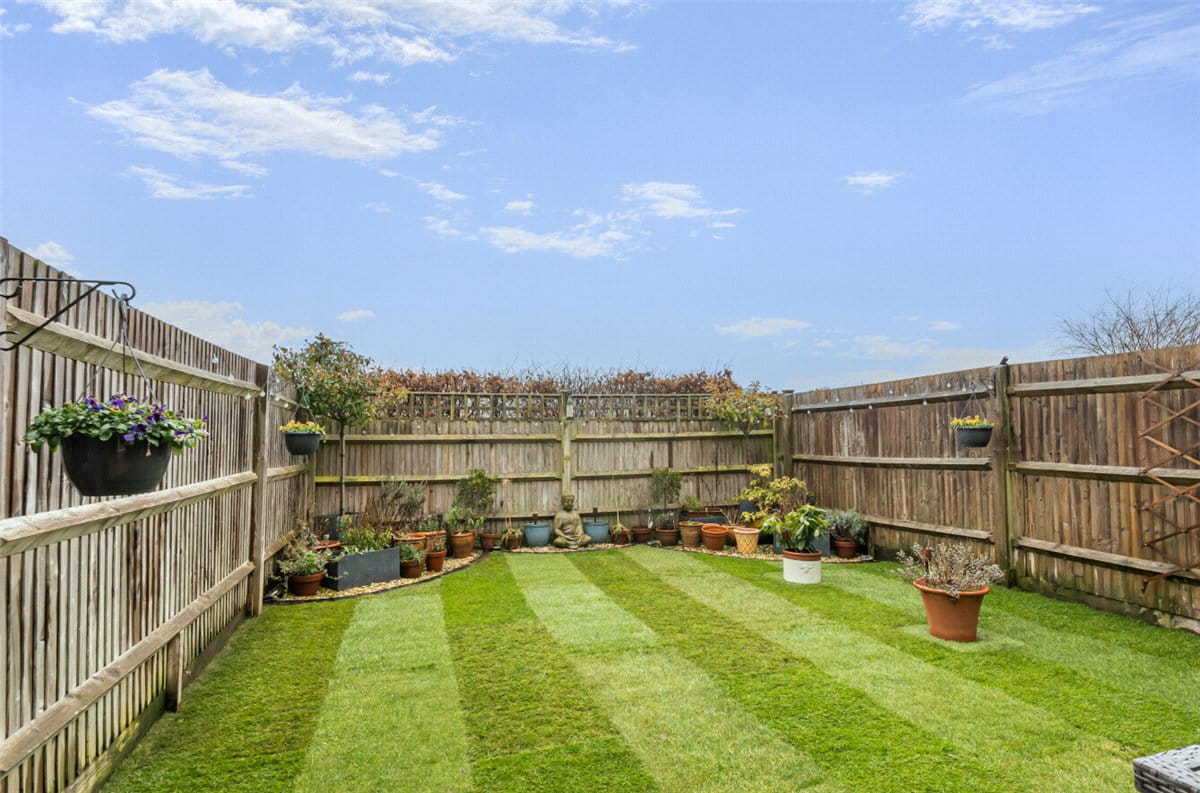 3 bedroom house, Newbury, Berkshire RG14 - Let Agreed