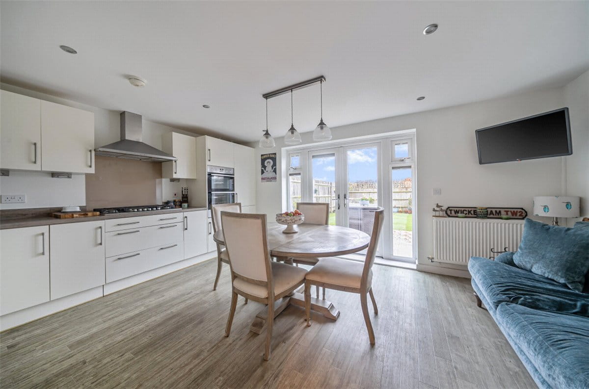 3 bedroom house, Newbury, Berkshire RG14 - Let Agreed