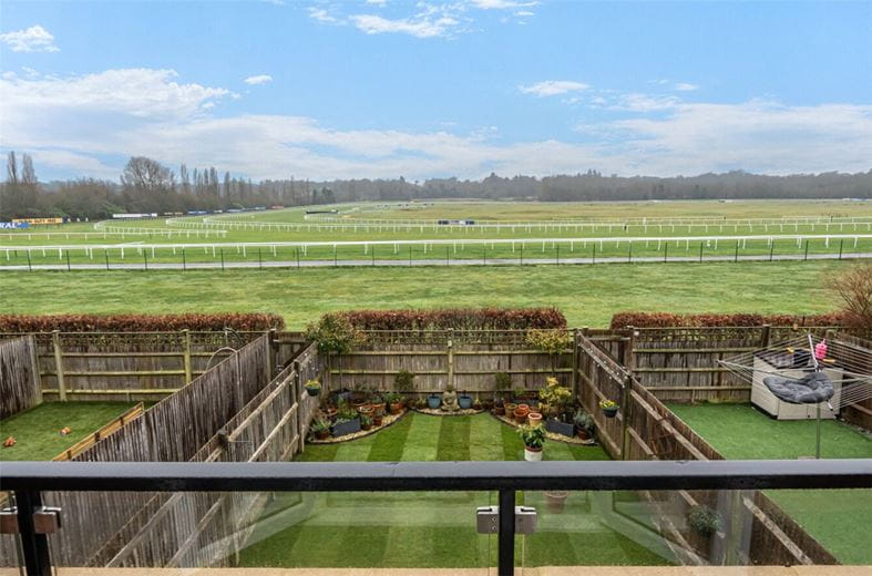 3 bedroom house, Newbury, Berkshire RG14 - Let Agreed