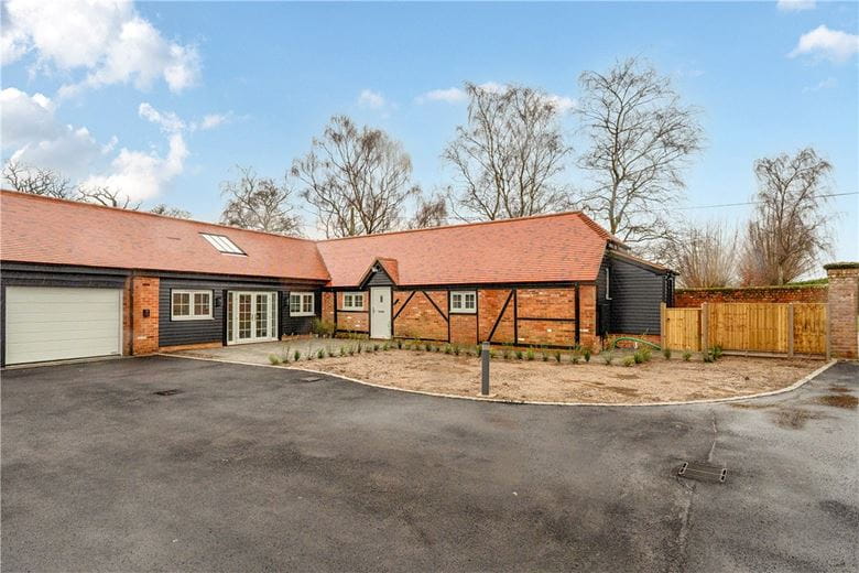 2 bedroom house, Enborne Street, Enborne RG20 - Available