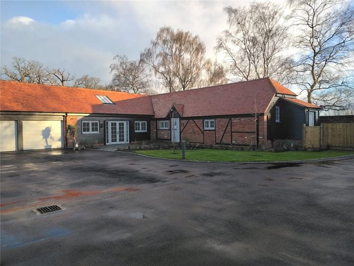 2 bedroom house, Enborne Street, Enborne RG20 - Under Offer