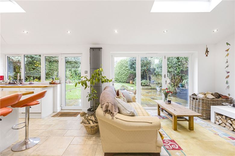 4 bedroom house, Bellamy Close, Southmoor OX13 - Sold