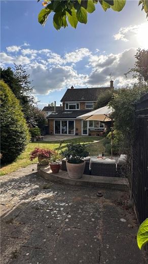 4 bedroom house, Bellamy Close, Southmoor OX13 - Sold