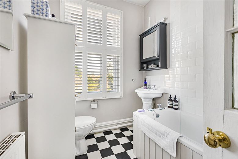 3 bedroom house, High Street, Eynsham OX29 - Available