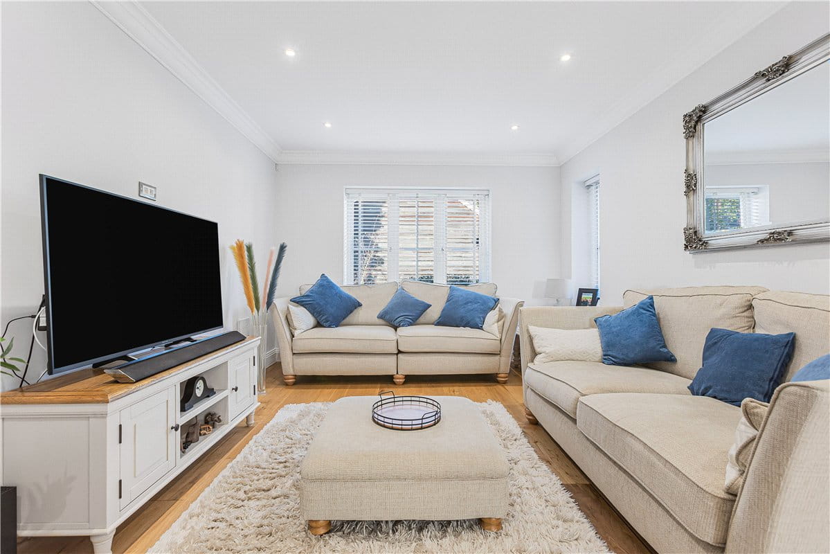 3 bedroom house, Couling Close, Yarnton OX5 - Available