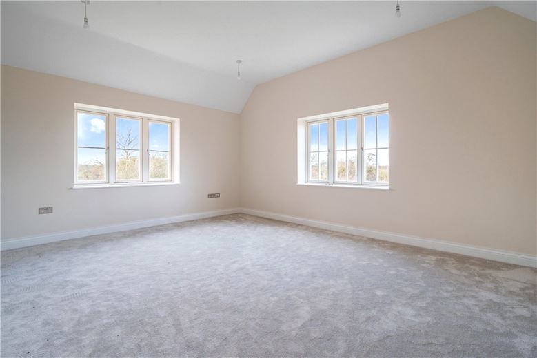 6 bedroom house, Southfields, Weston-on-the-Green OX25 - Available