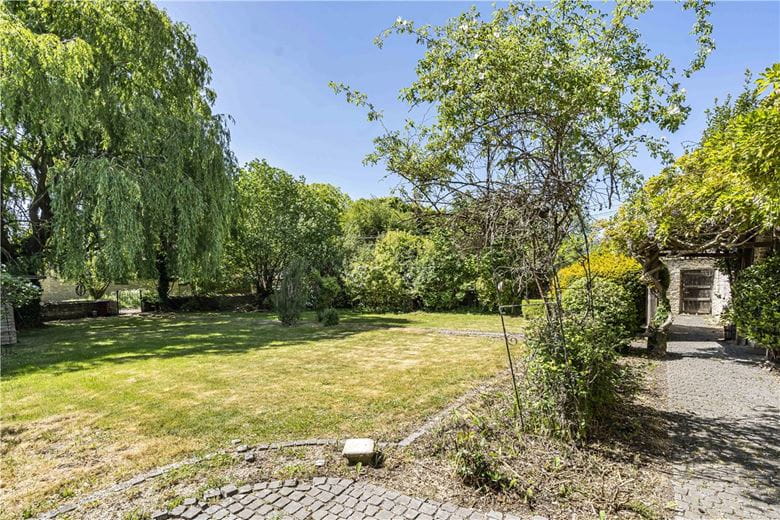 5 bedroom house, North Lane, Weston-on-the-Green OX25 - Sold STC