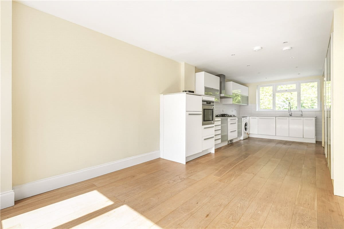 5 bedroom house, Copthall Road West, Ickenham UB10 - Sold STC