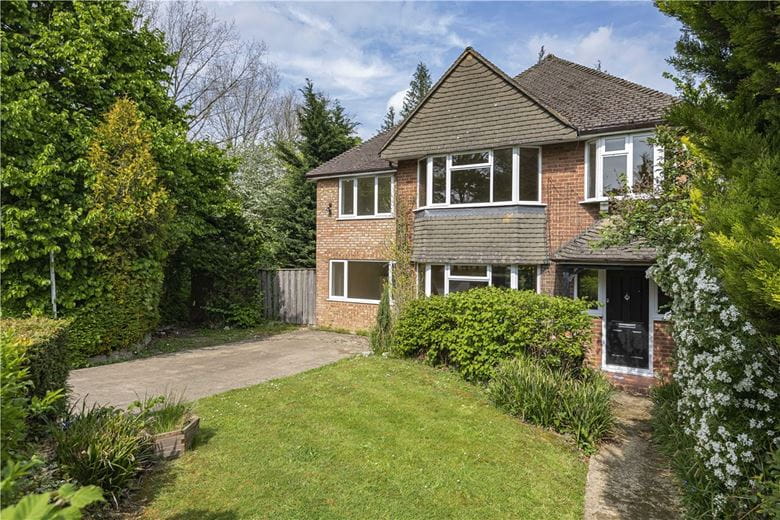 5 bedroom house, Copthall Road West, Ickenham UB10 - Sold STC