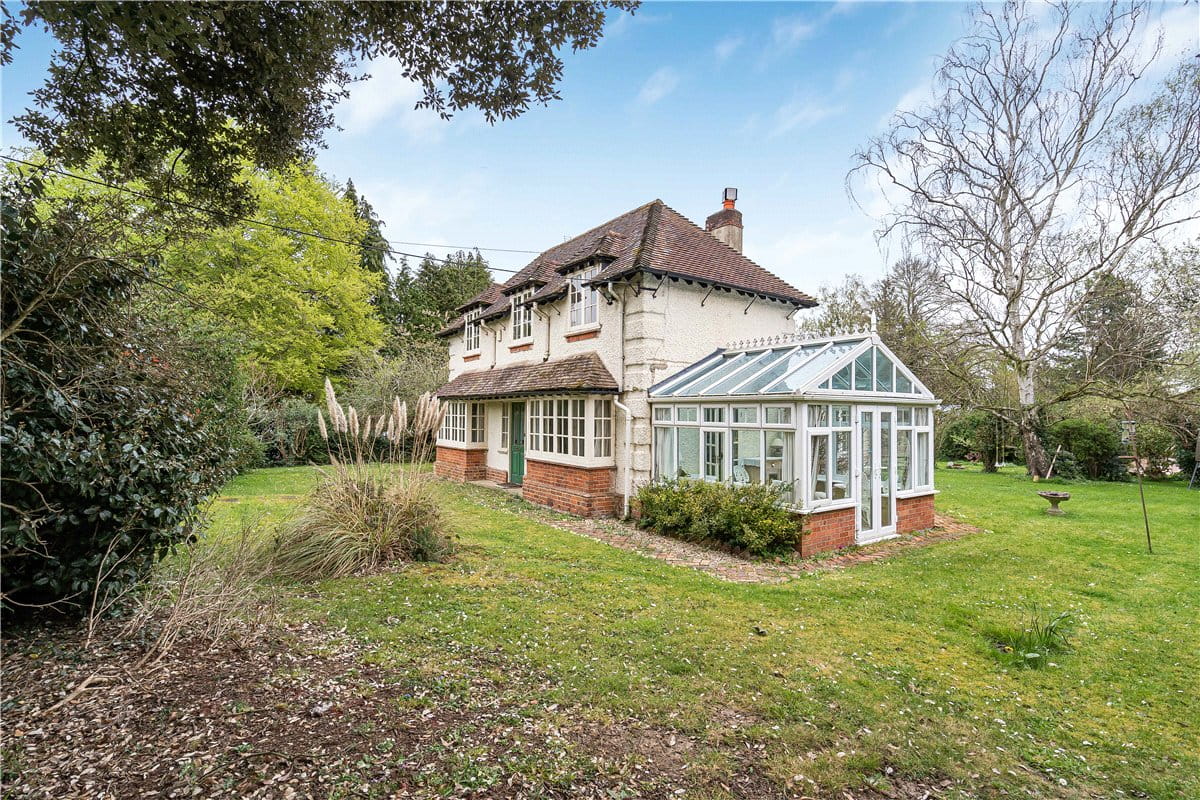 3 bedroom house, Bagley Wood Road, Kennington OX1 - Available