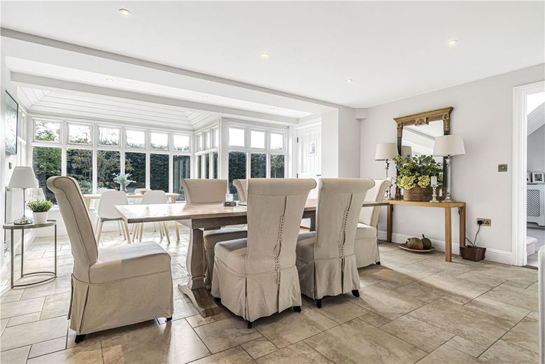 4 bedroom house, Shepherds Close, Weston-on-the-Green OX25 - Sold STC