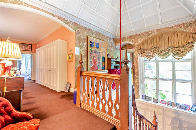 5.5 acres Country Estate, Priest Hill, Old Windsor SL4 - Available