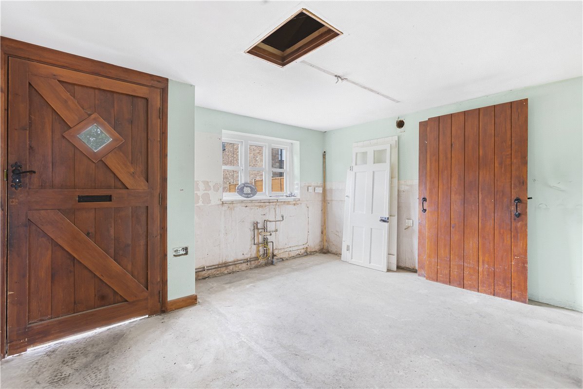 2 bedroom cottage, Mill Lane, Chalgrove OX44 - Available