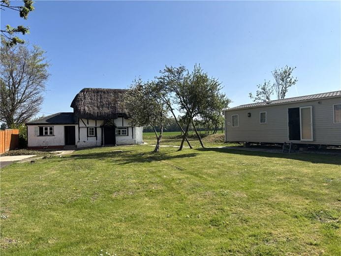 2 bedroom cottage, Mill Lane, Chalgrove OX44 - Available
