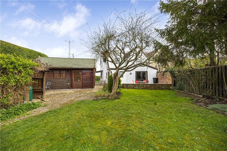 3 bedroom house, The Causeway, East Hanney OX12 - Available