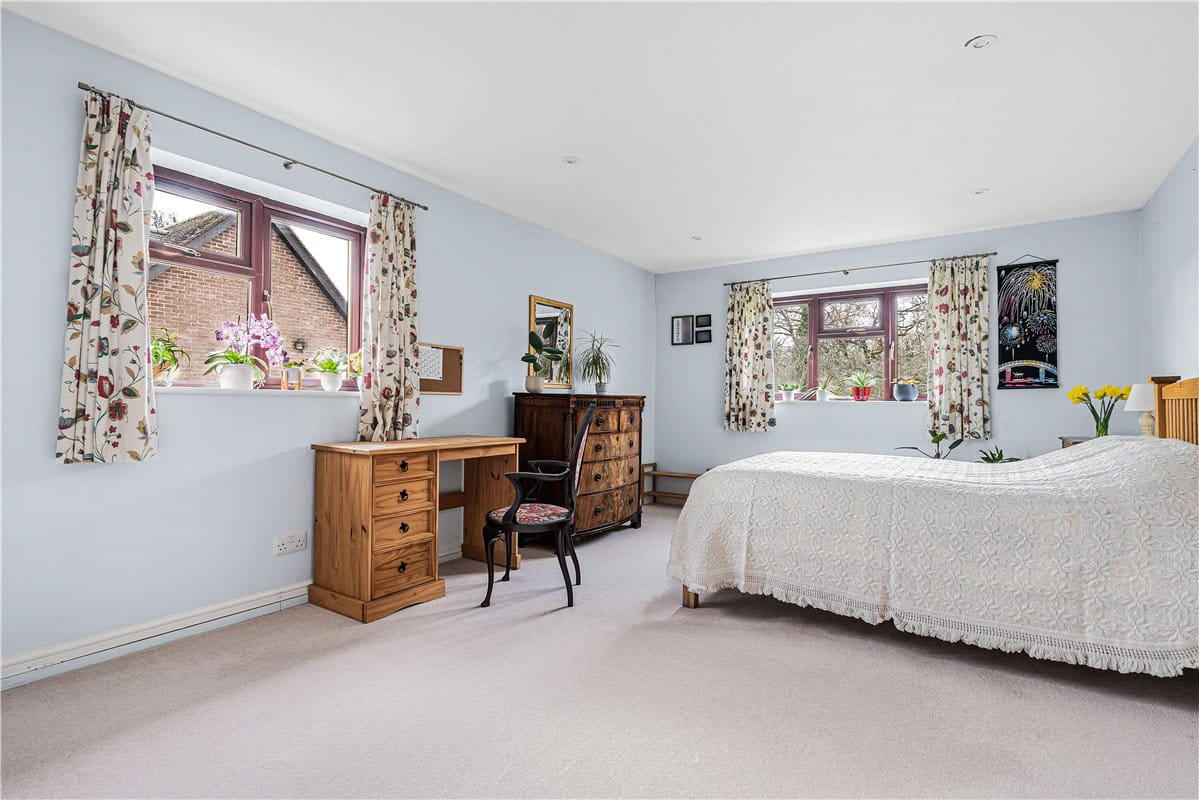 4 bedroom house, Bagley Wood Road, Kennington OX1 - Available
