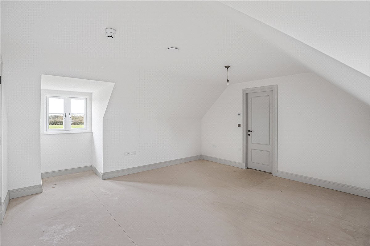 5 bedroom house, Lower End, Alvescot OX18 - Available