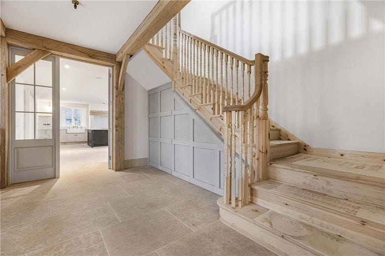 5 bedroom house, Lower End, Alvescot OX18 - Available