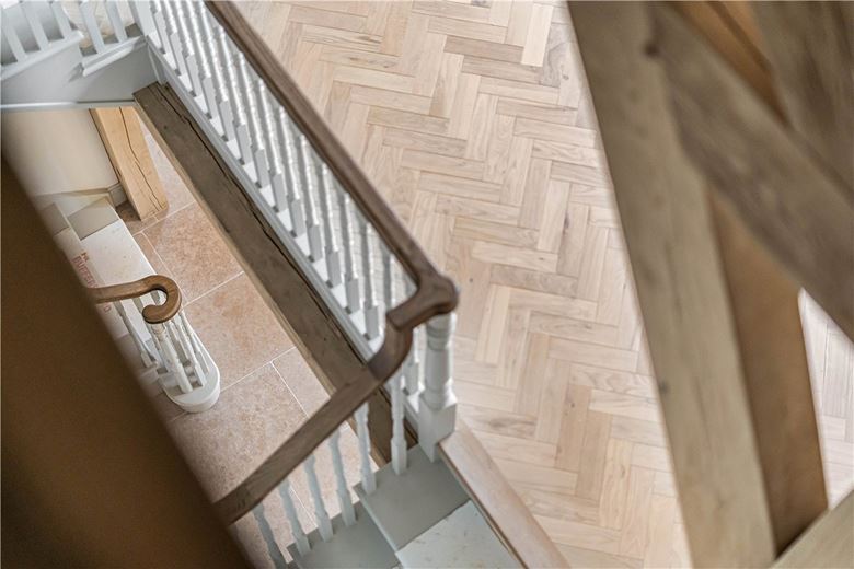 5 bedroom house, Lower End, Alvescot OX18 - Available