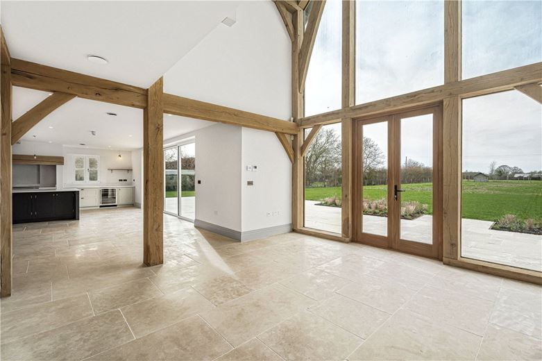 5 bedroom house, Lower End, Alvescot OX18 - Available