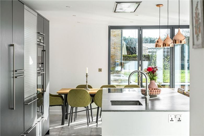 4 bedroom house, Weston Road, Bletchingdon OX5 - Available