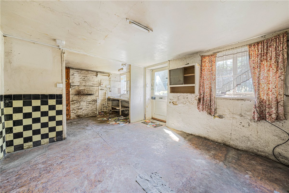 3 bedroom cottage, Barnard Gate, Witney OX29 - Sold