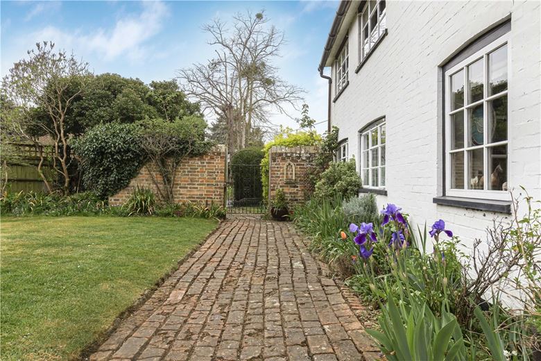 4 bedroom house, Long Wittenham, Abingdon OX14 - Available