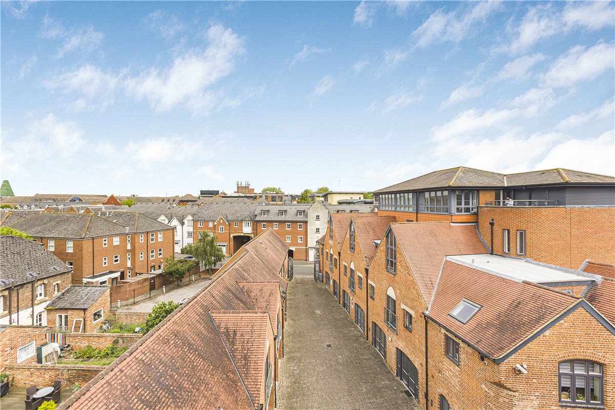 4 bedroom flat, St. Thomas Street, Oxford OX1 - Sold