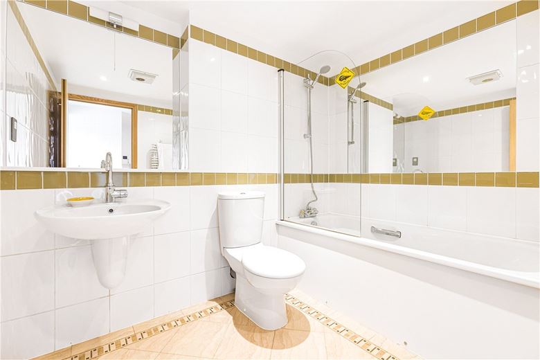 4 bedroom flat, St. Thomas Street, Oxford OX1 - Sold