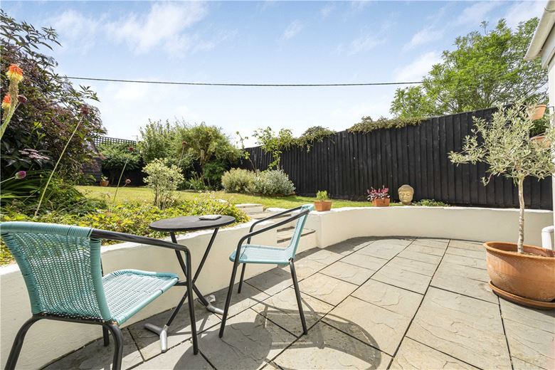 4 bedroom house, Keens Close, Enstone OX7 - Available