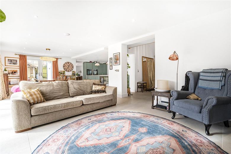 5 bedroom house, Middle Street, Islip OX5 - Sold