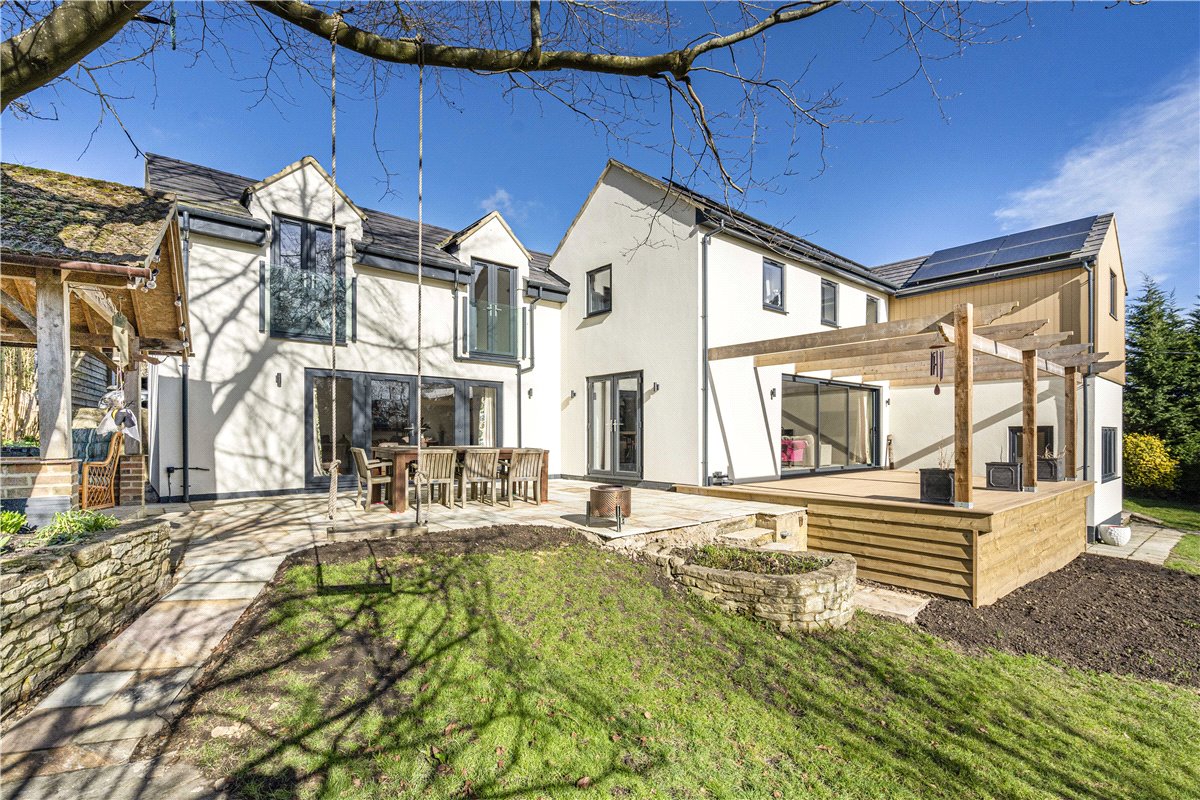 5 bedroom house, Middle Street, Islip OX5 - Sold