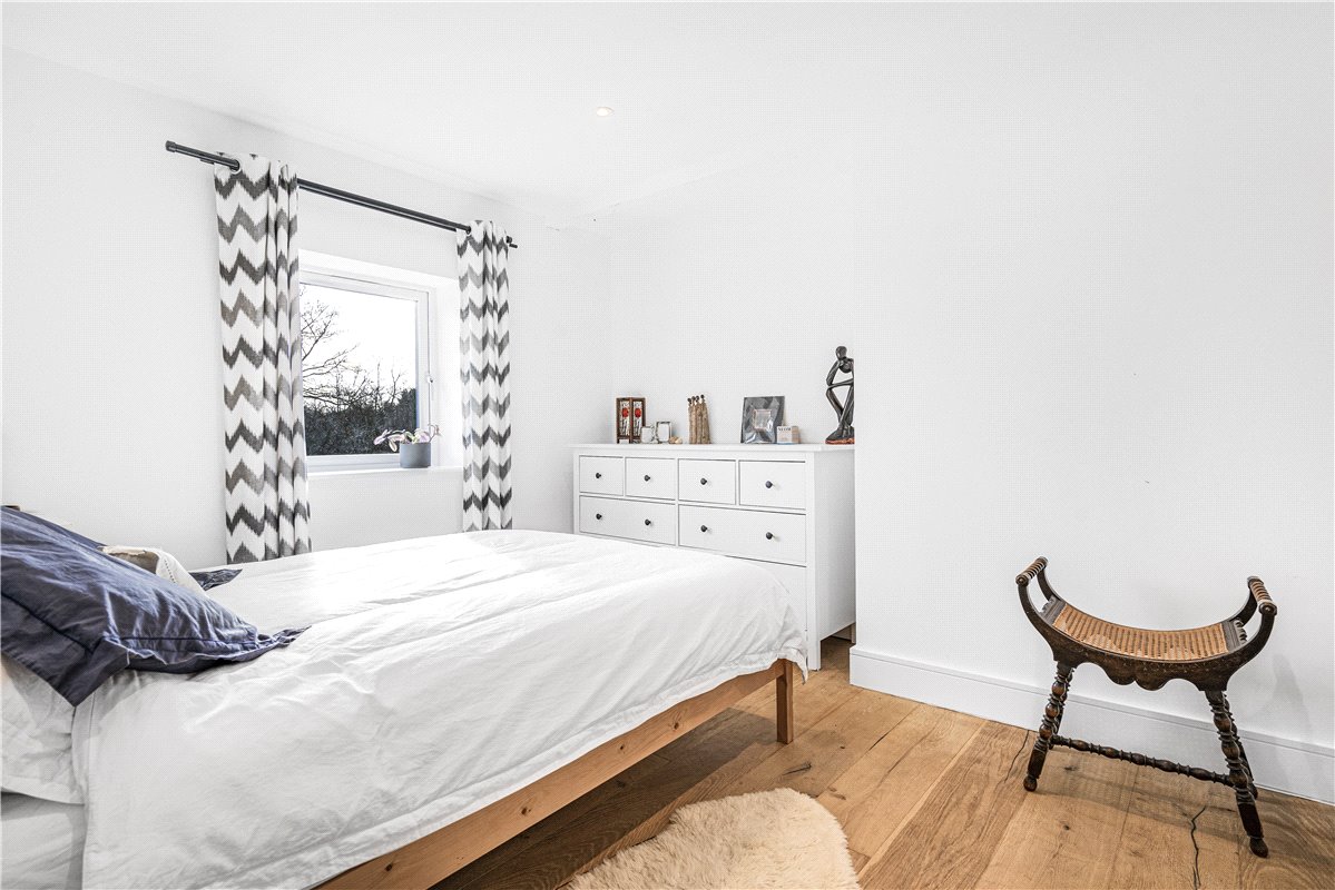 5 bedroom house, Middle Street, Islip OX5 - Sold